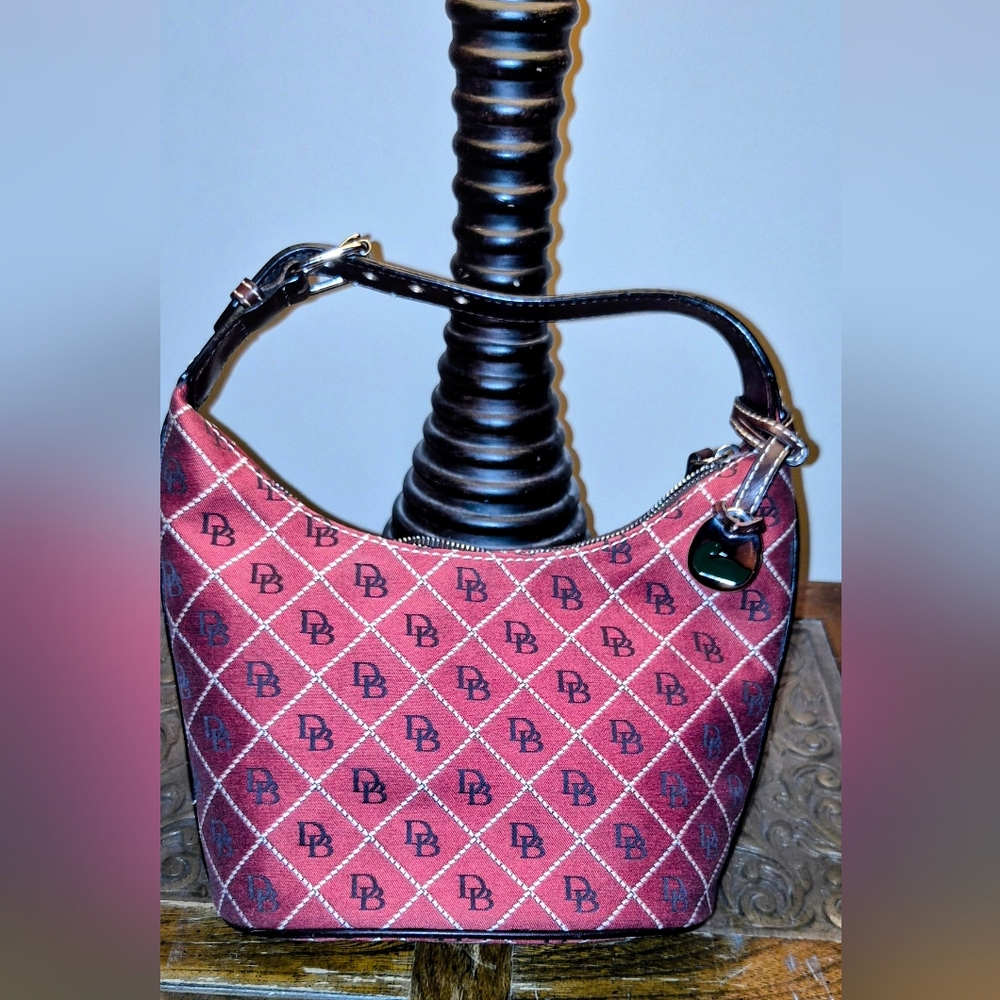 Dooney & Bourke Red Patterned Women's Bag